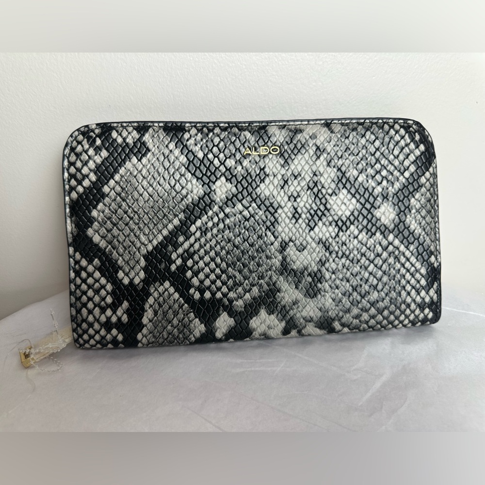Snake-Embossed Zip Wallet - Picture 1 of 16